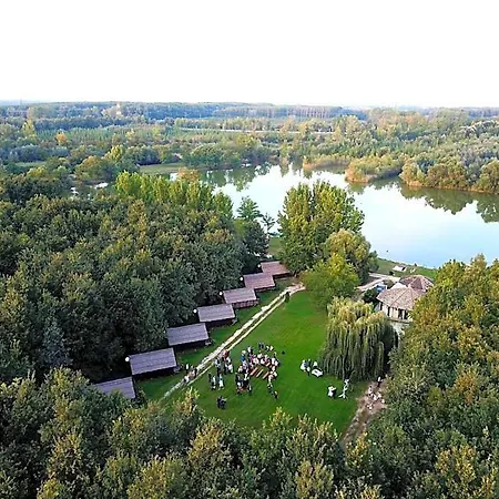 Prázdninový areál Achilles Park Ráb